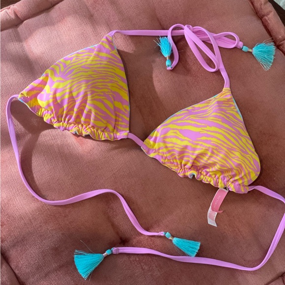 NWOT Victoria's Secret reversible bikini - Picture 4 of 10